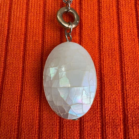 Elegant Abalone Shell Necklace and Bracelet Set - Picture 3 of 10